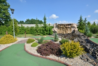 Adventure golf