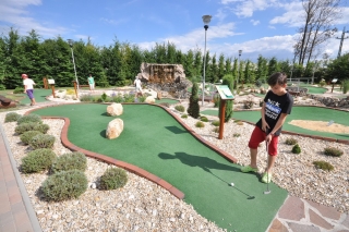 Adventure golf